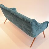 Seat 50's blue duck