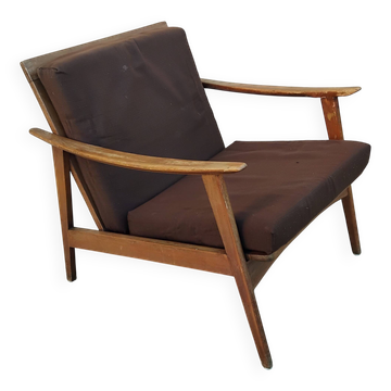 Vintage Danish Scandinavian armchair from the 1950s.