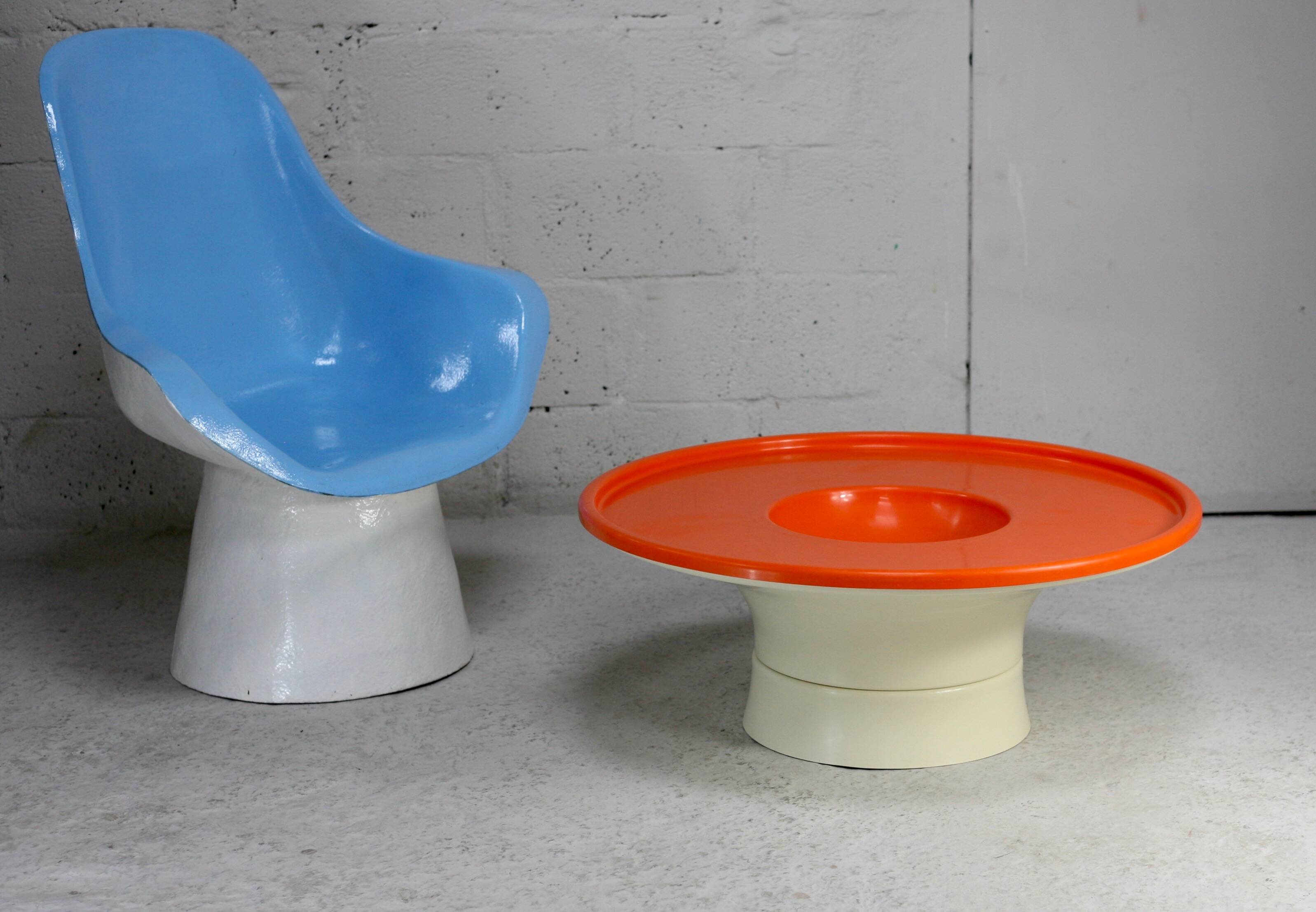 Coffee table by Etienne Fermigier. published by Meubles et Functions. France, 1968