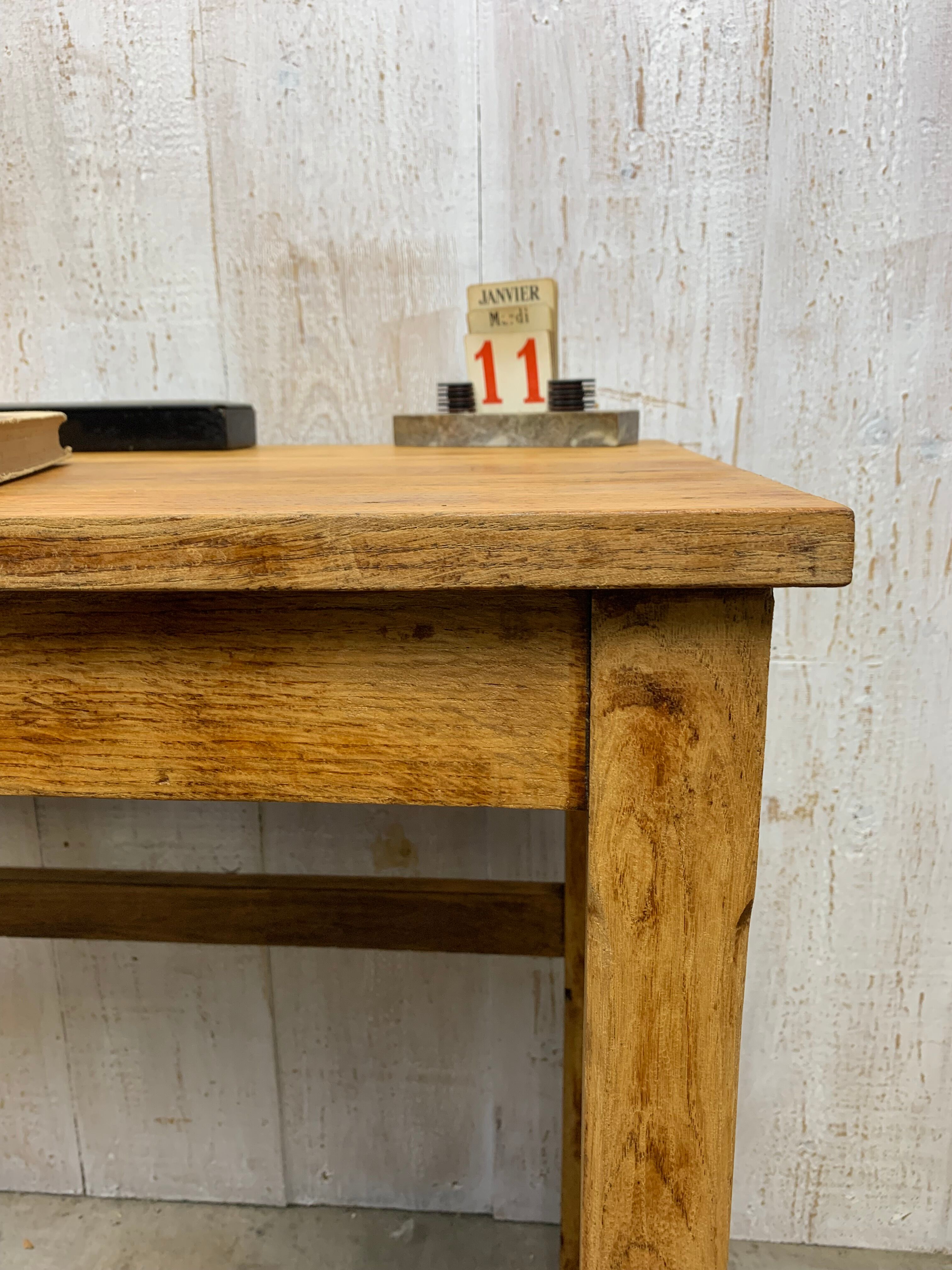 Vintage boarding office