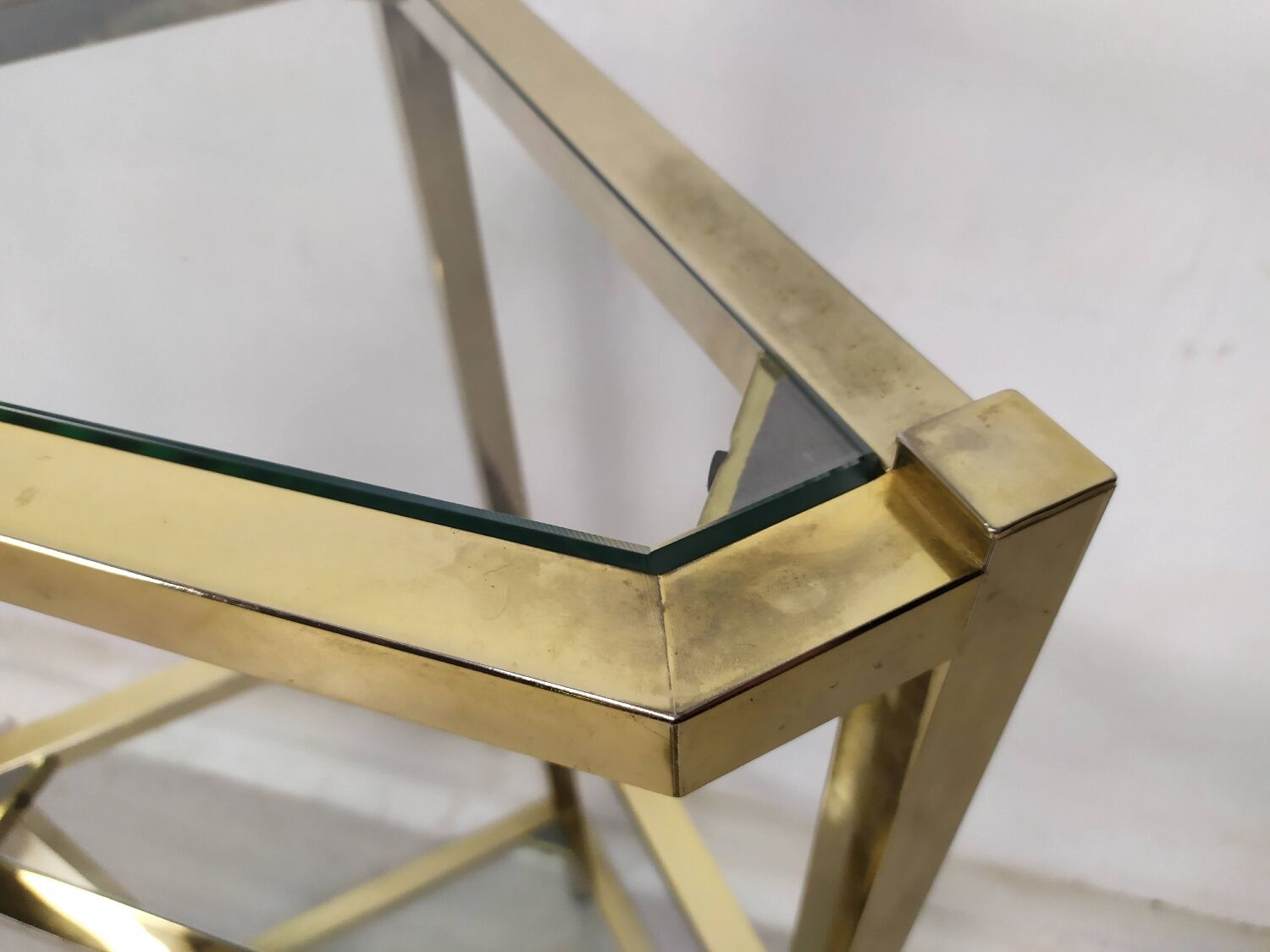 Vintage corner shelf