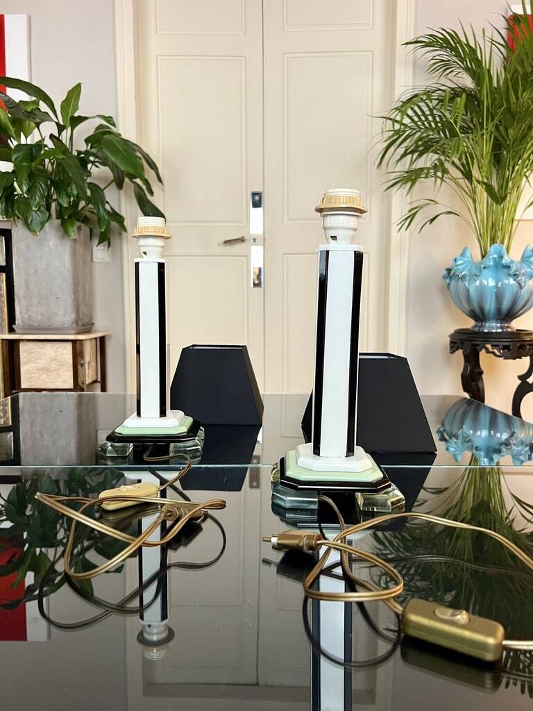 Modernist Art Deco lamps in opaline - 20th century lighting - Modern Design