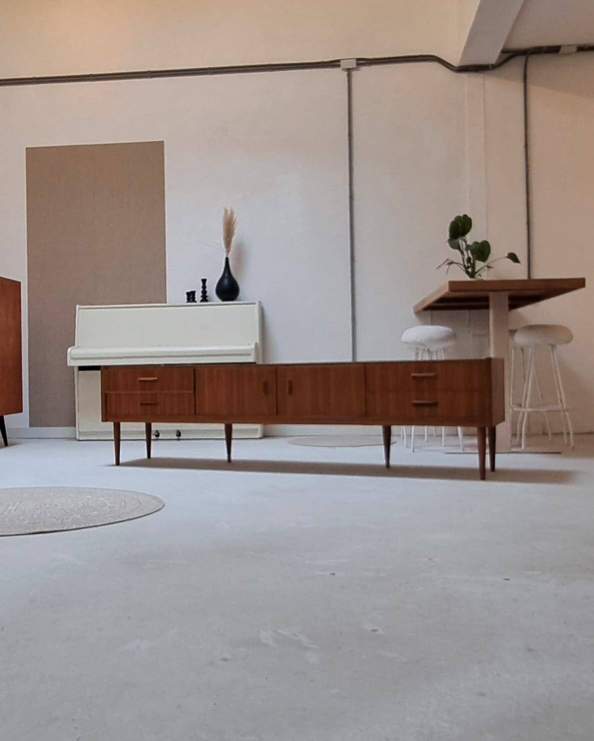 Planche basse des années 70