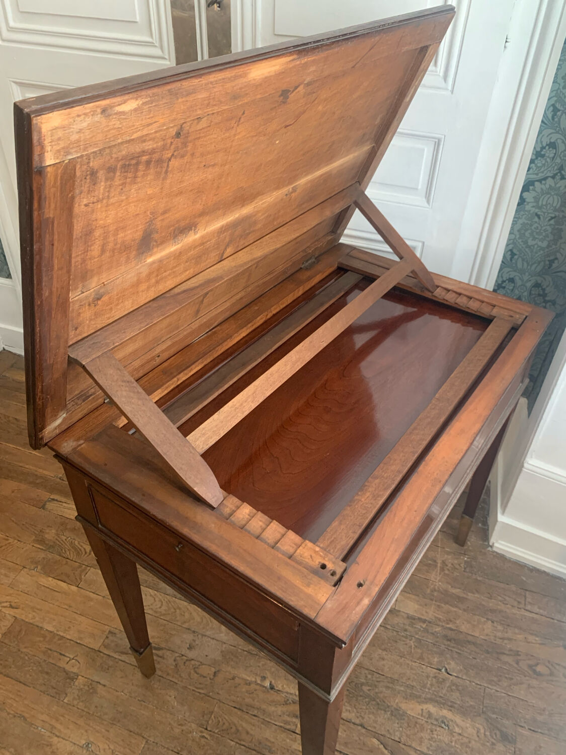 Table à la Tronchin
