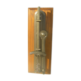 Wall rack and pinion corkscrew