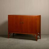 Børge Mogensen 'China' Cabinet (Model 232) in teak and brass, FDB Møbler Denmark