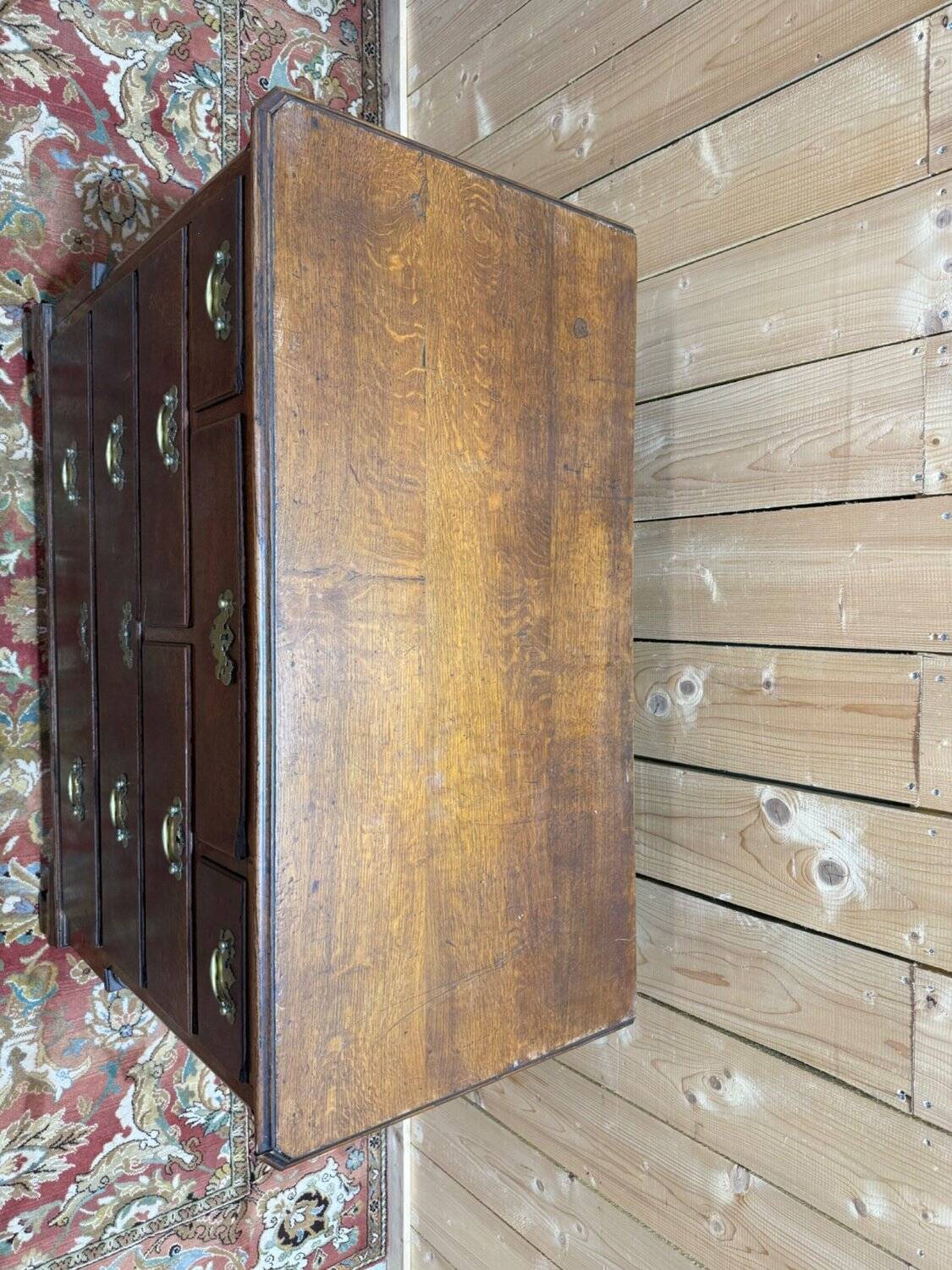 Commode à tiroirs – Époque georgienne – Chêne massif – Quincaillerie laiton