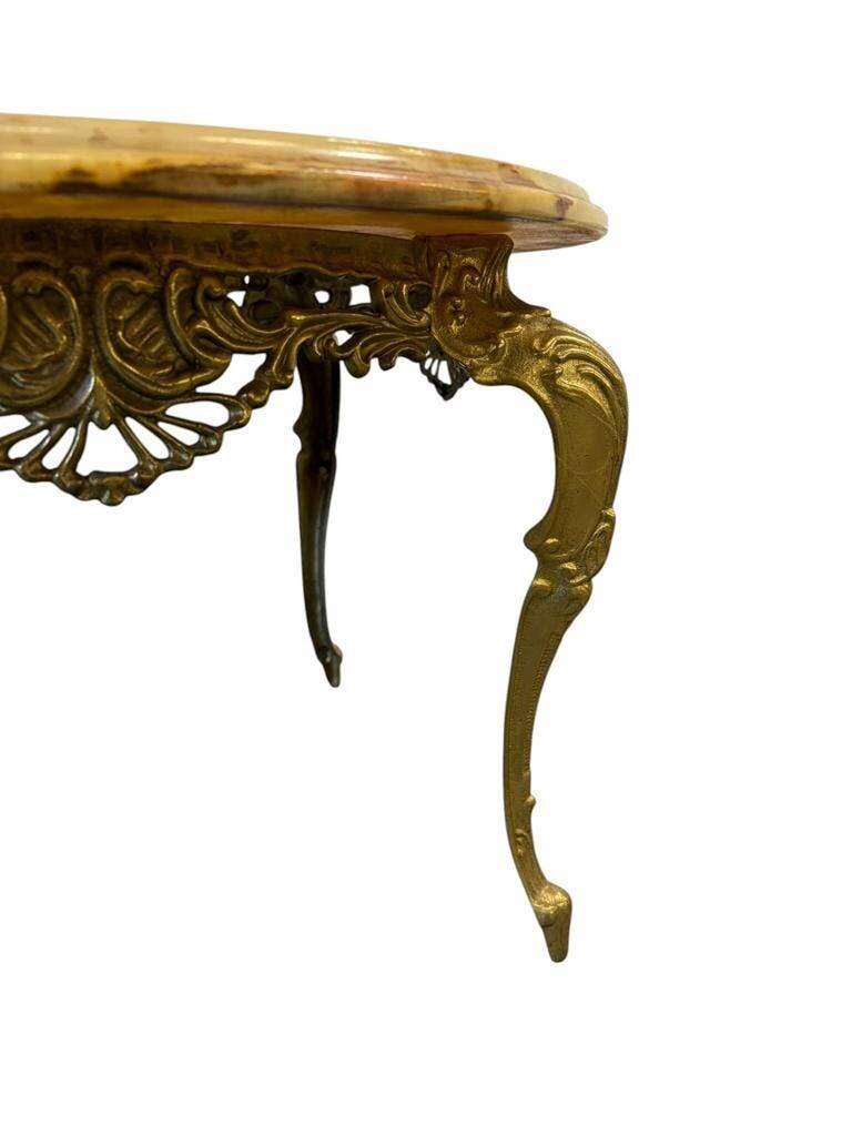 Table basse ronde vintage en laiton doré