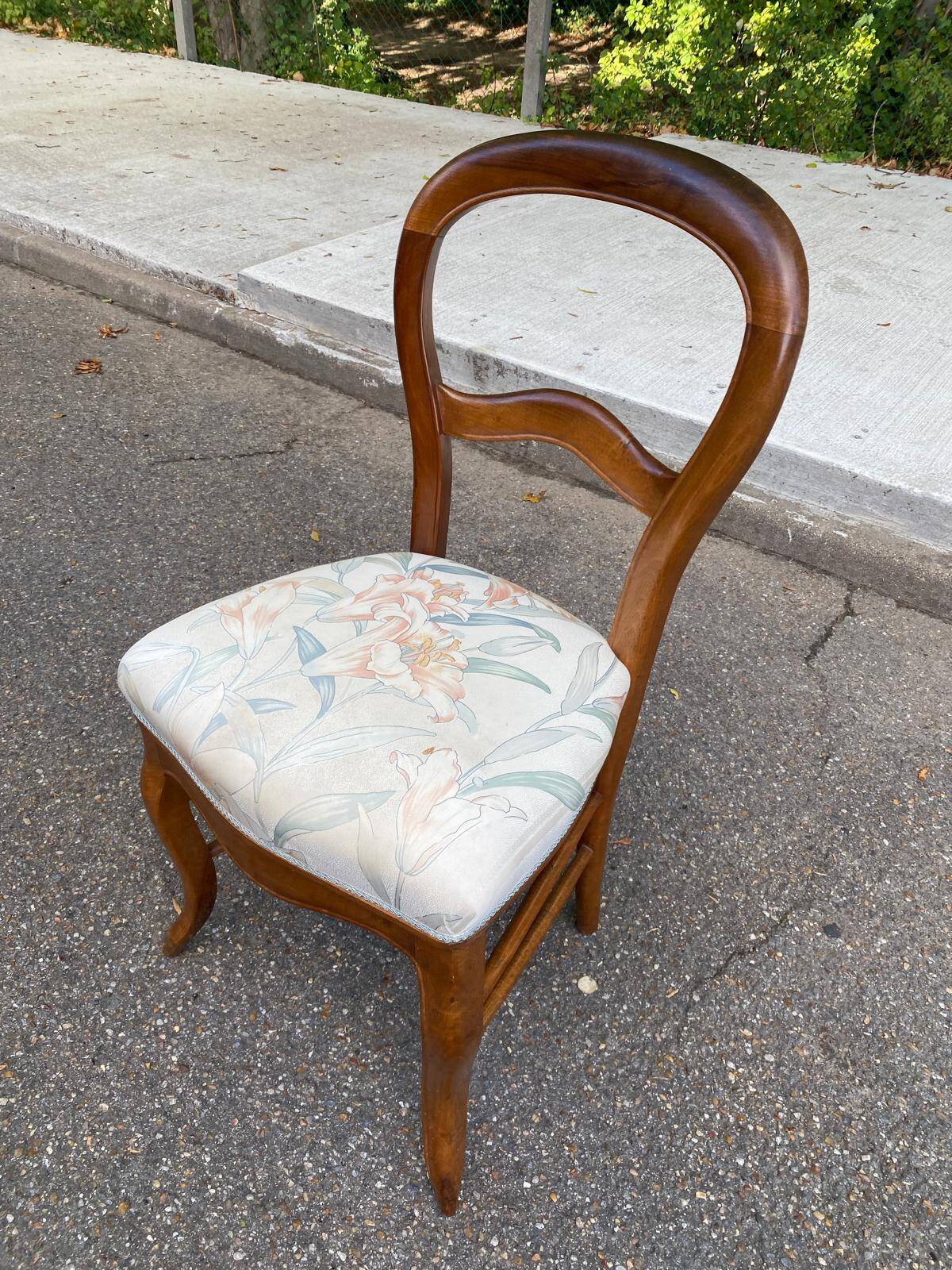 Antique flying chair in Restoration / Louis-Philippe style made of solid wood.