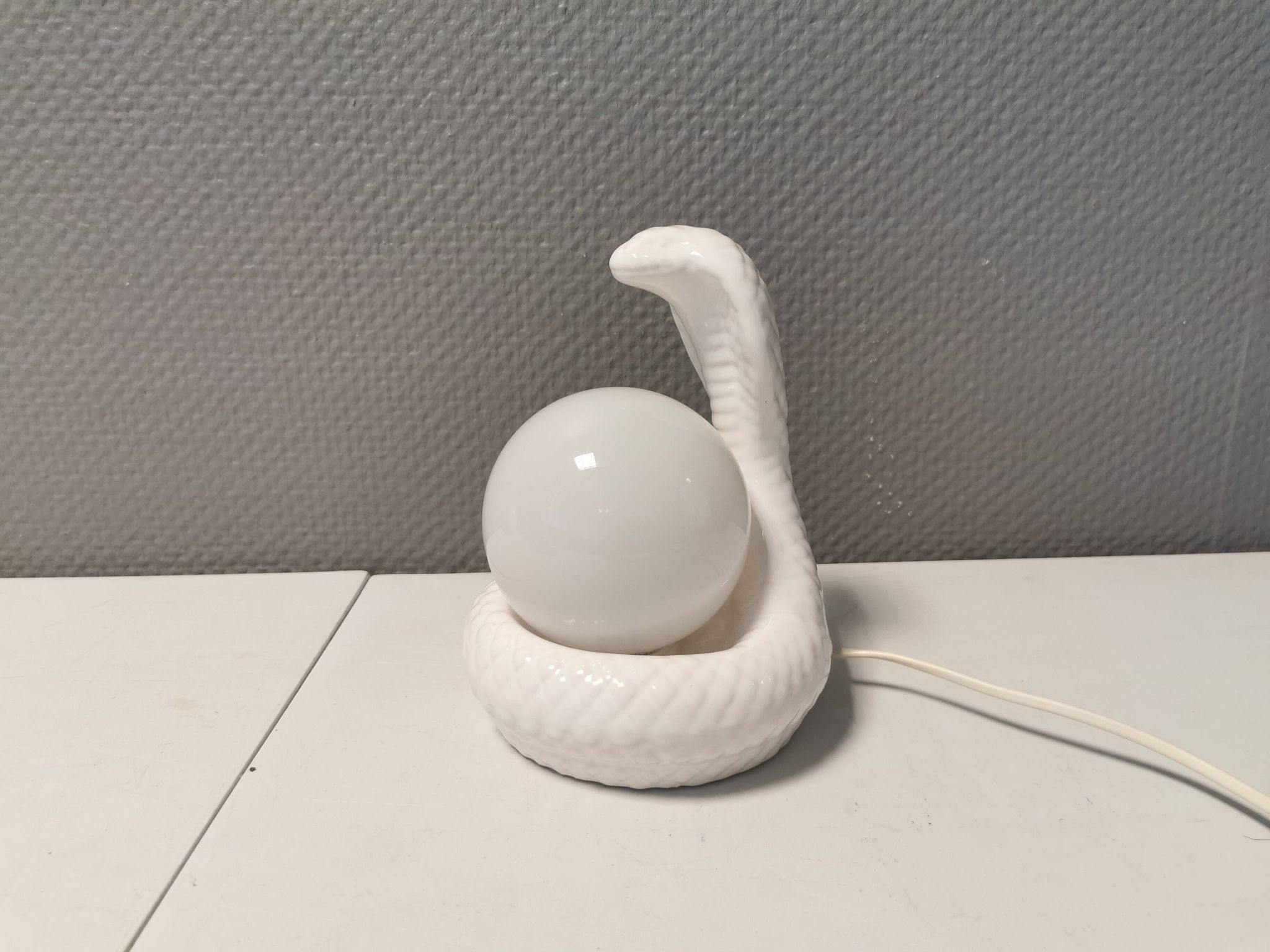 Beautiful vintage ceramic COBRA table lamp with thin milky white glass shade/dome. RAF Sweden 70-80s