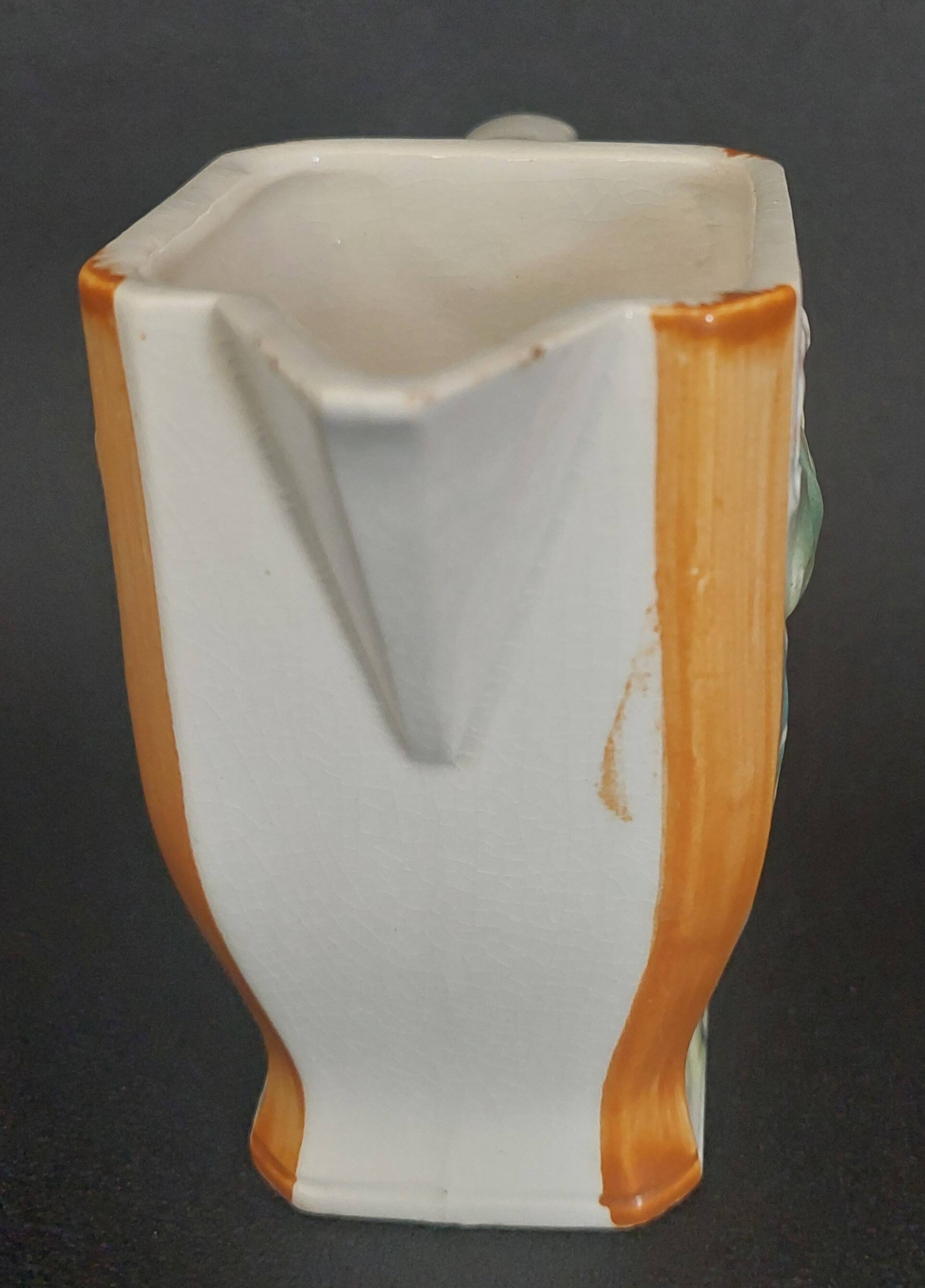 Cream pot in slip from the early 20th century