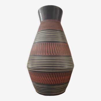Vase vintage Alfred Krupp en terre cuite ciselé