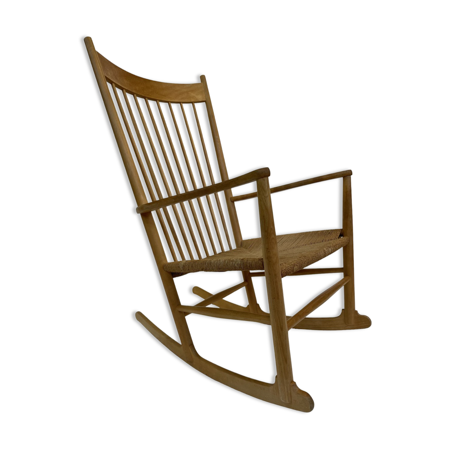 J16 rocking chair by Hans J. Wegner