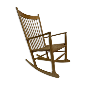 J16 rocking chair by Hans J. Wegner