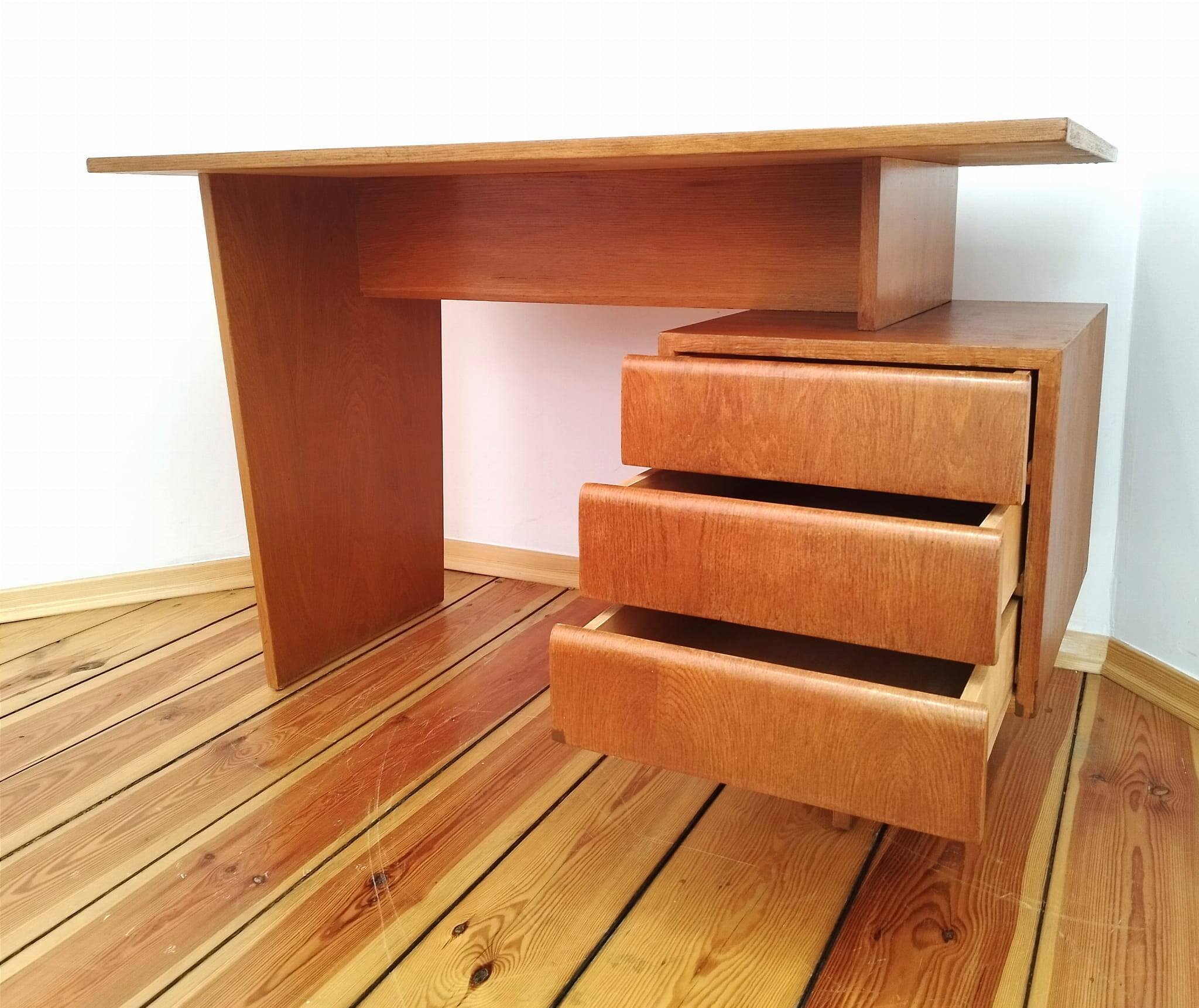 Bureau d'Up Zavody, Ancienne Tchécoslovaquie, 1960