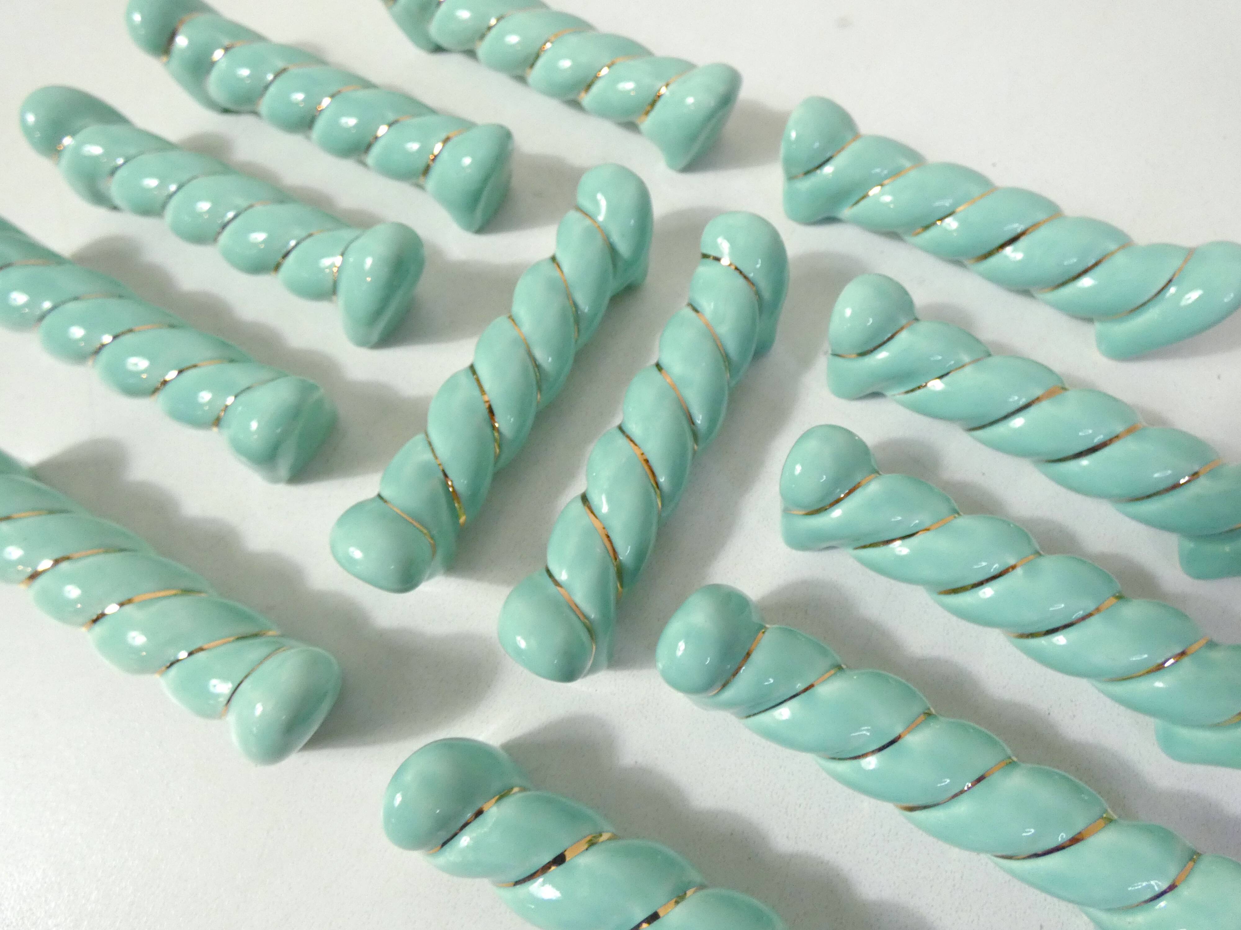 Saint Clement knife holder