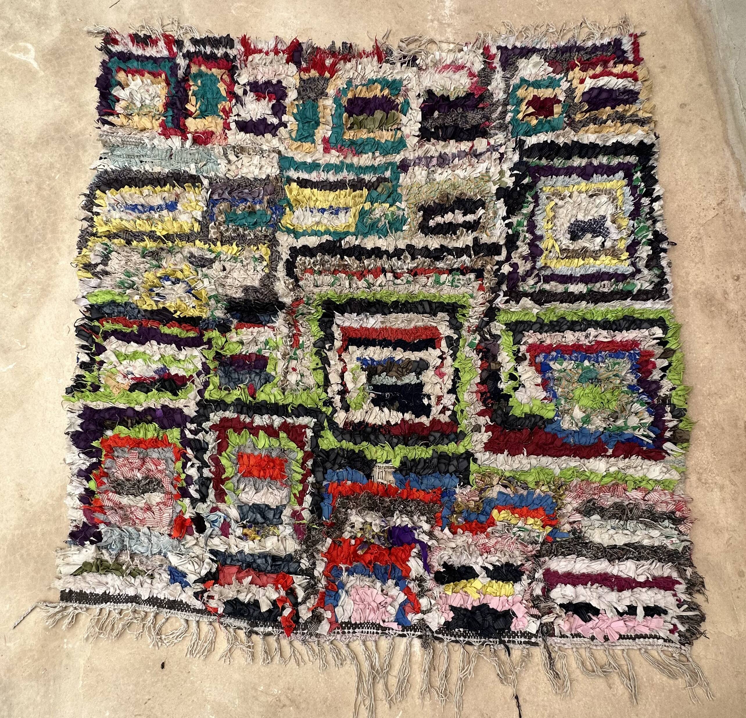 Colorful Boucherouite Berber rug - 153 x 157 cm