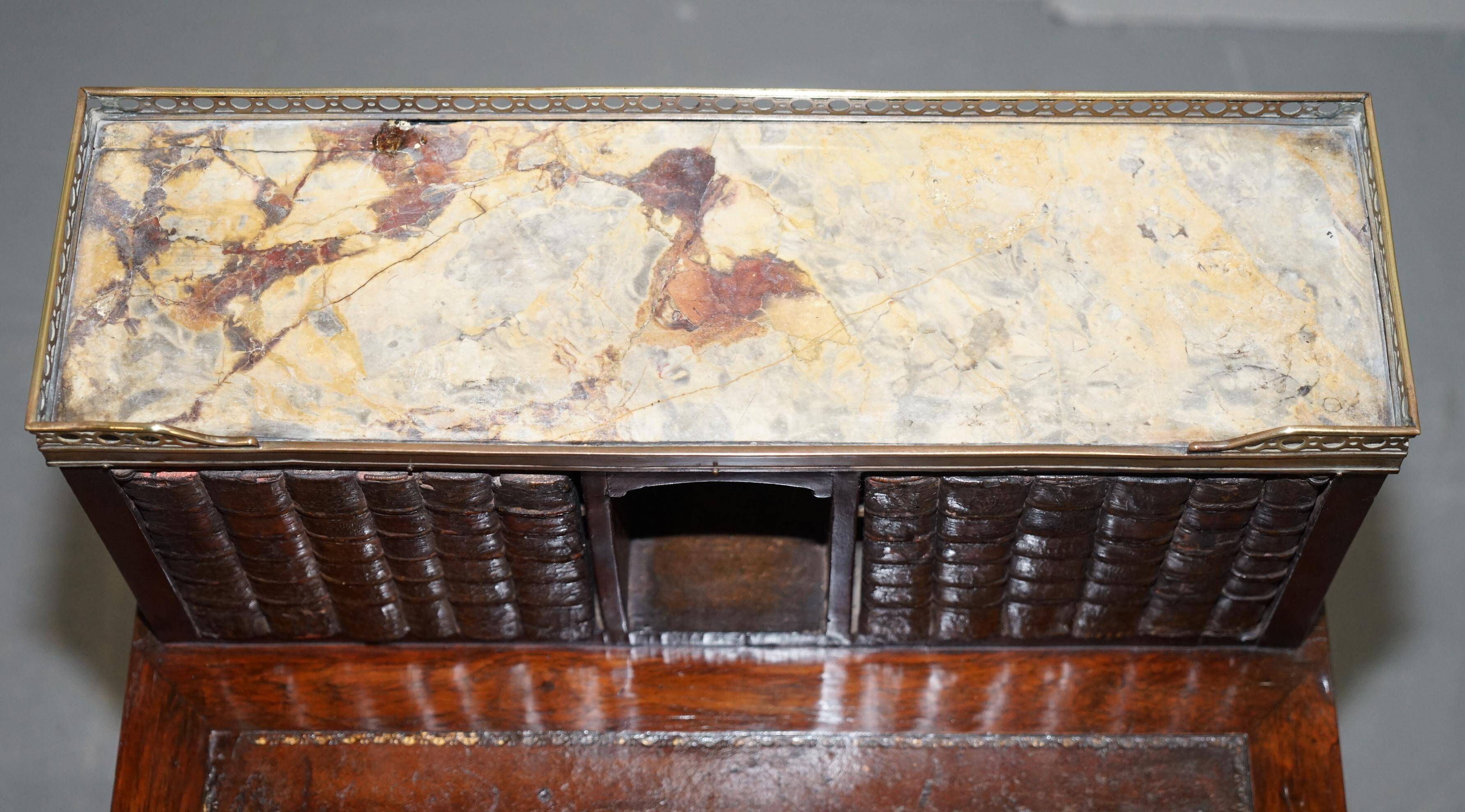 Antique Bureau Bonheur Du Jour circa 1870 in hardwood and marble.
