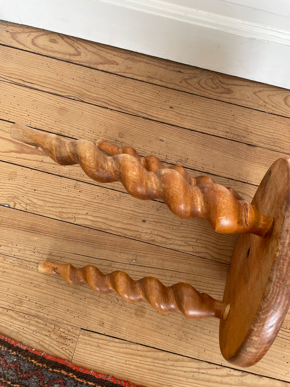 Vintage tripod stool with turned feet