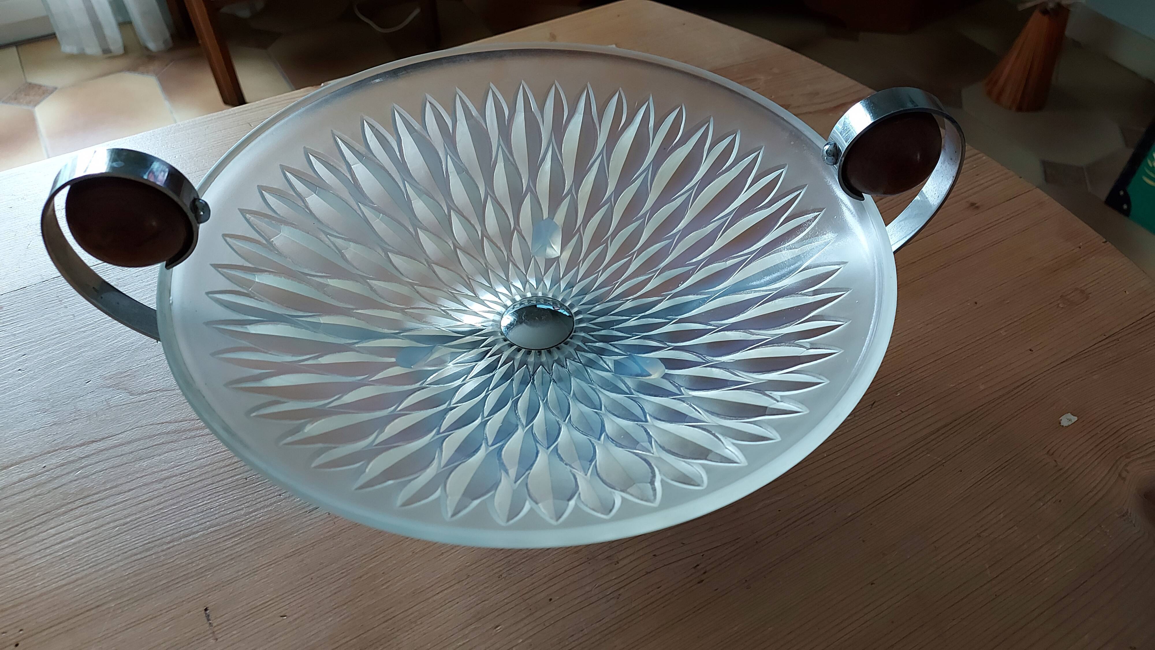 Art Deco fruit cup on foot