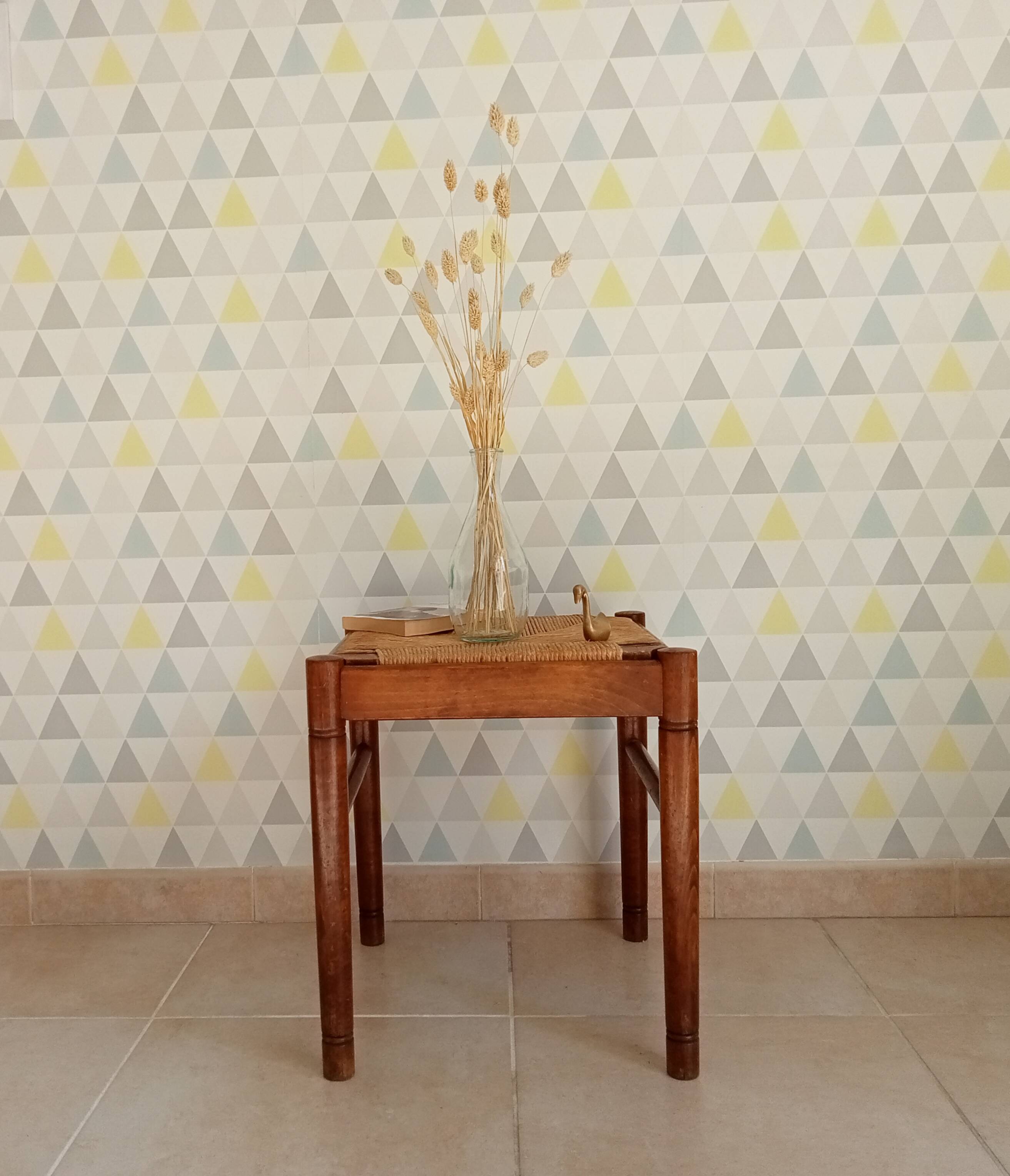 Vintage straw stool in cherry wood 70s/80s