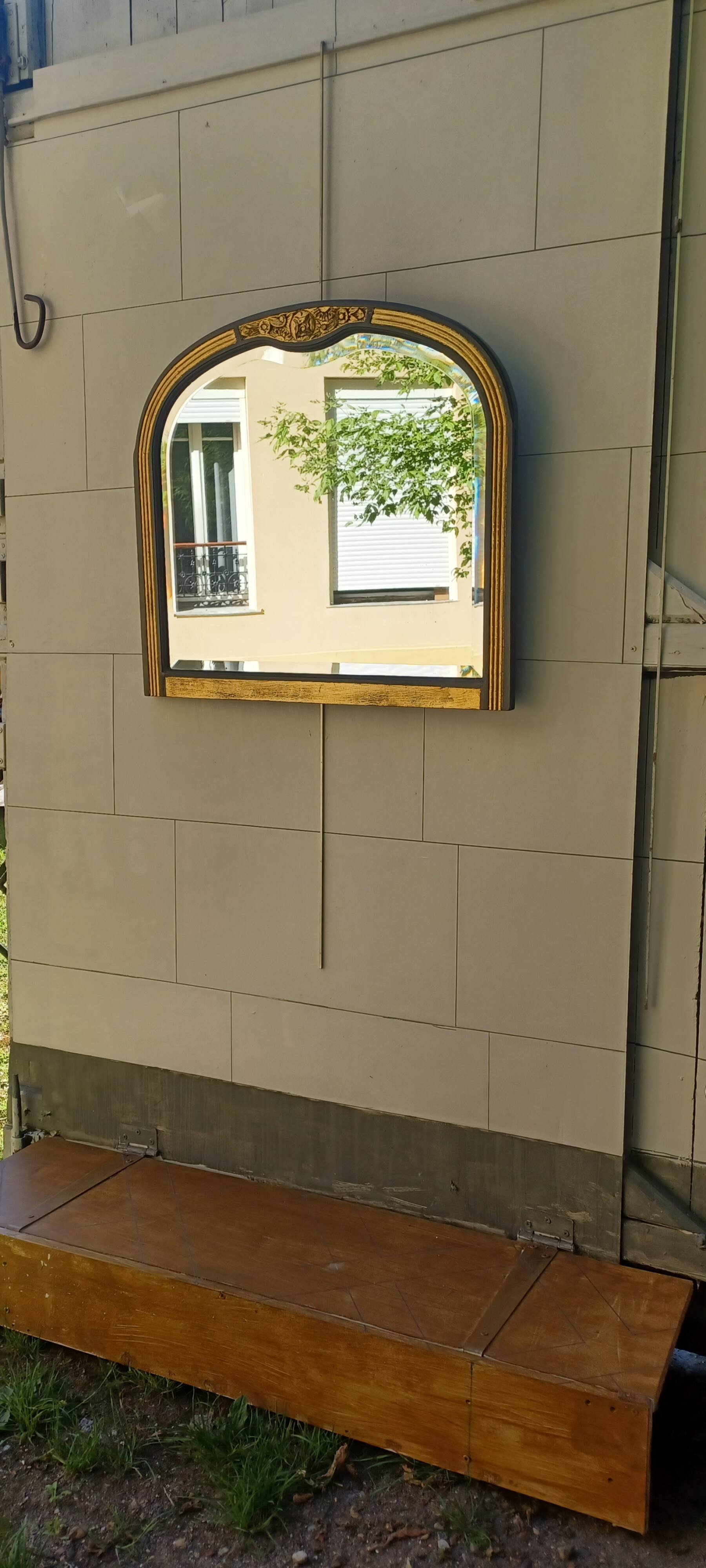 ART DECO BLACK AND GOLD MIRROR (1925-1945)