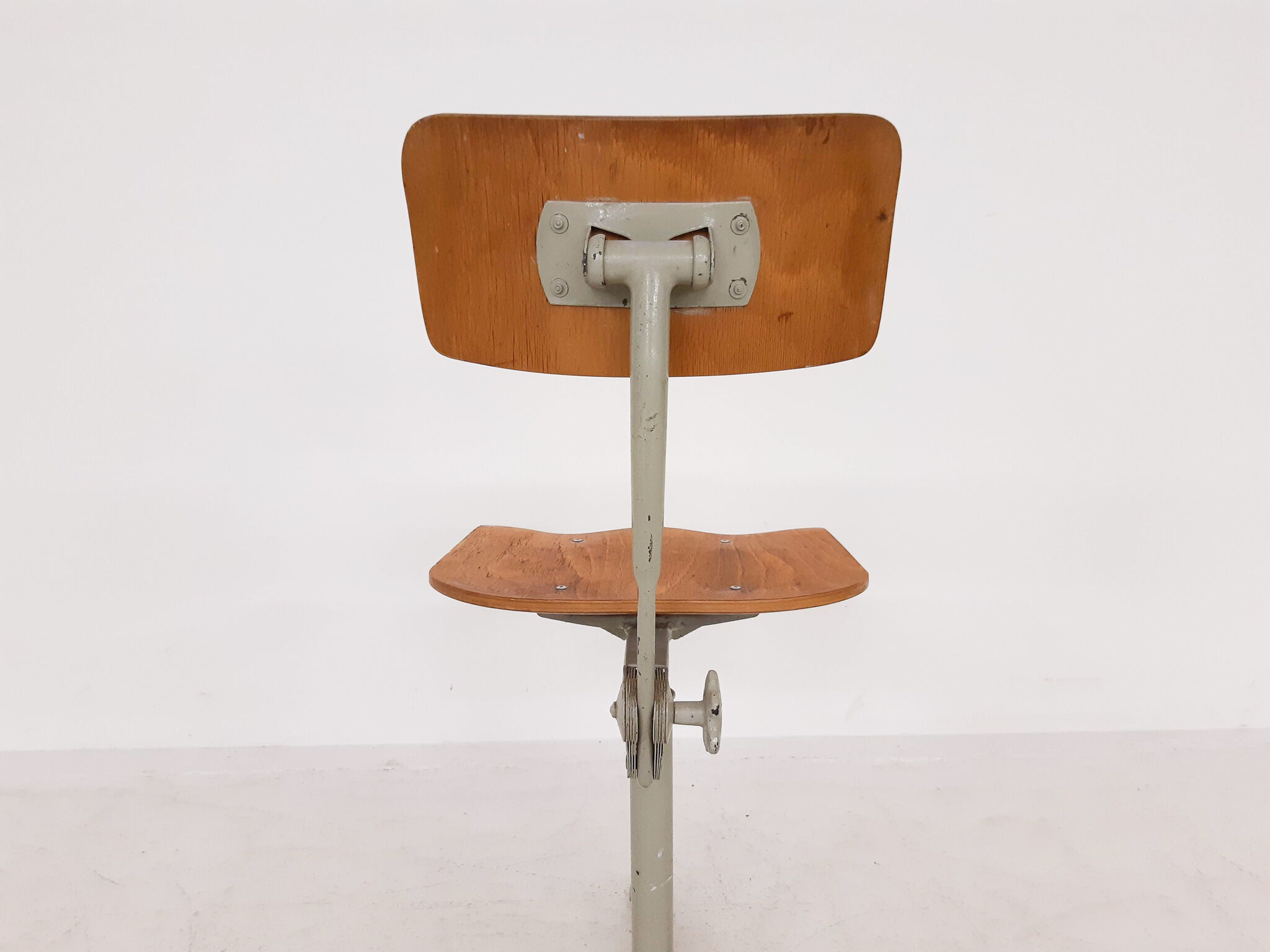 Friso Kramer for Ahrend de Cirkel drafting stool, The Netherlands 1950's