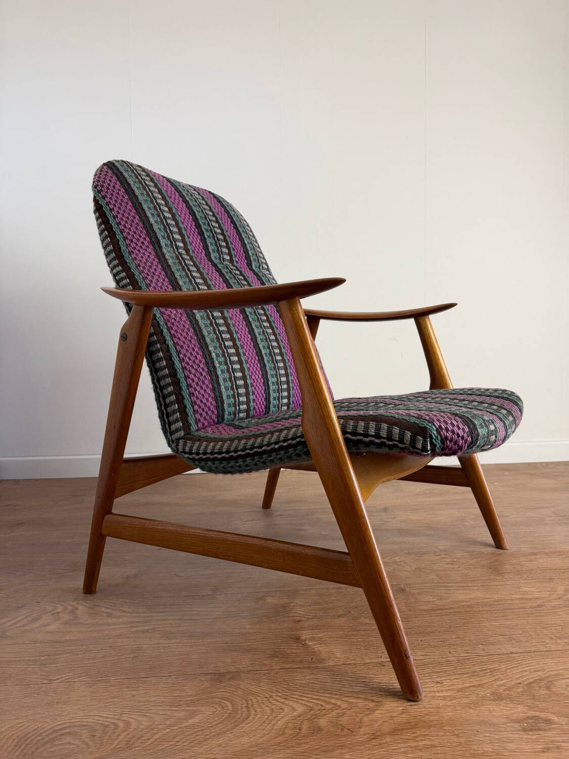 Vintage Scandinavian armchair from the 1960s.