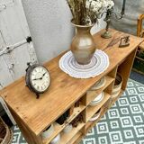 Trade furniture with locker