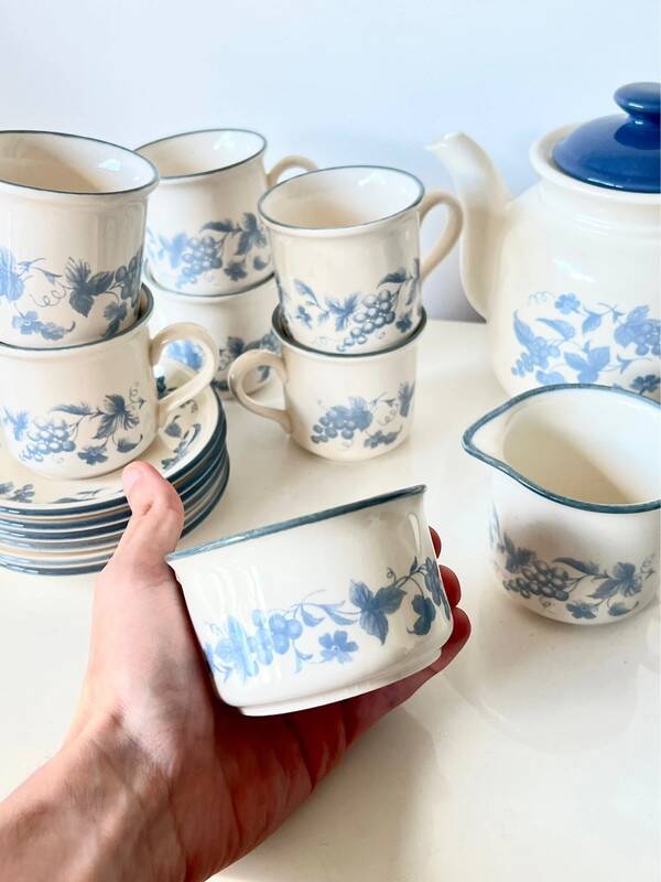 Vintage Staffordshire coffee set – blue grape decor – 1970s
