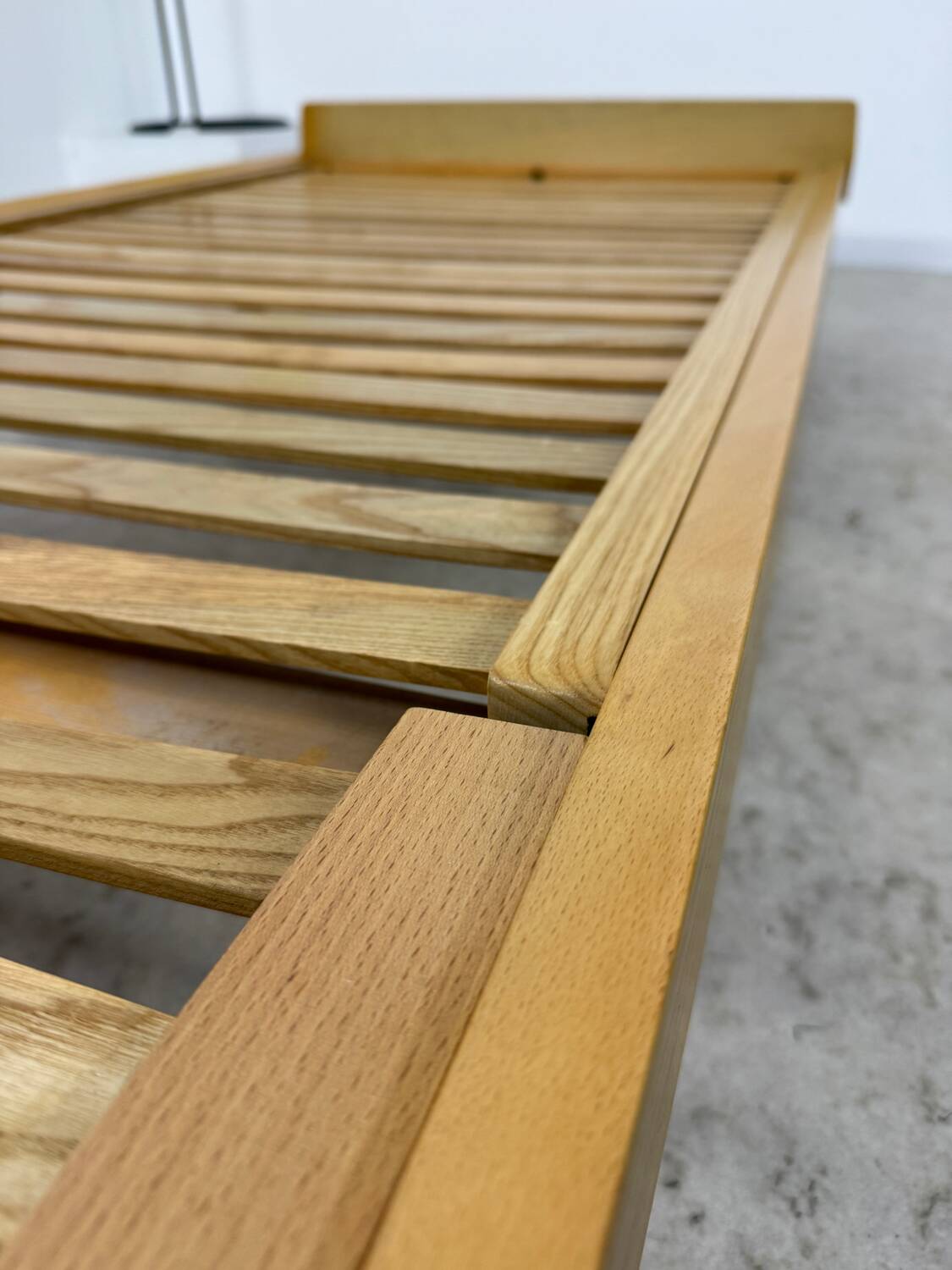 Ancienne banquette Daybed / lit réglable en bois design Holma vintage années 60