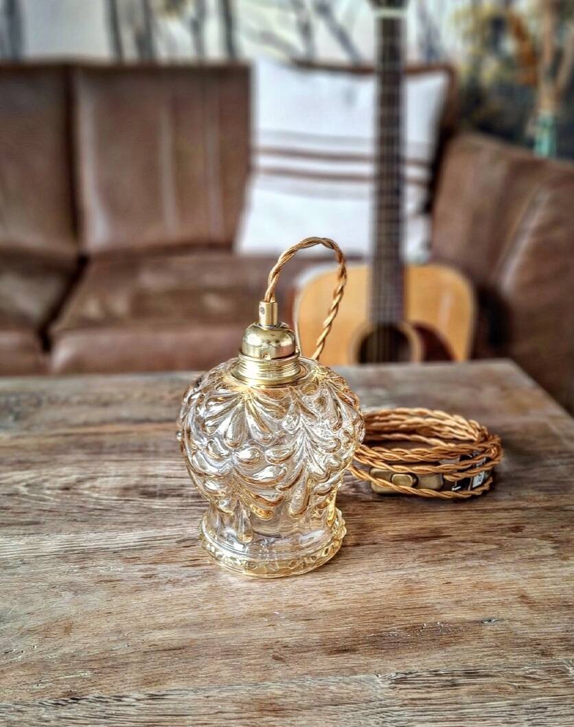 Vintage amber portable lamp