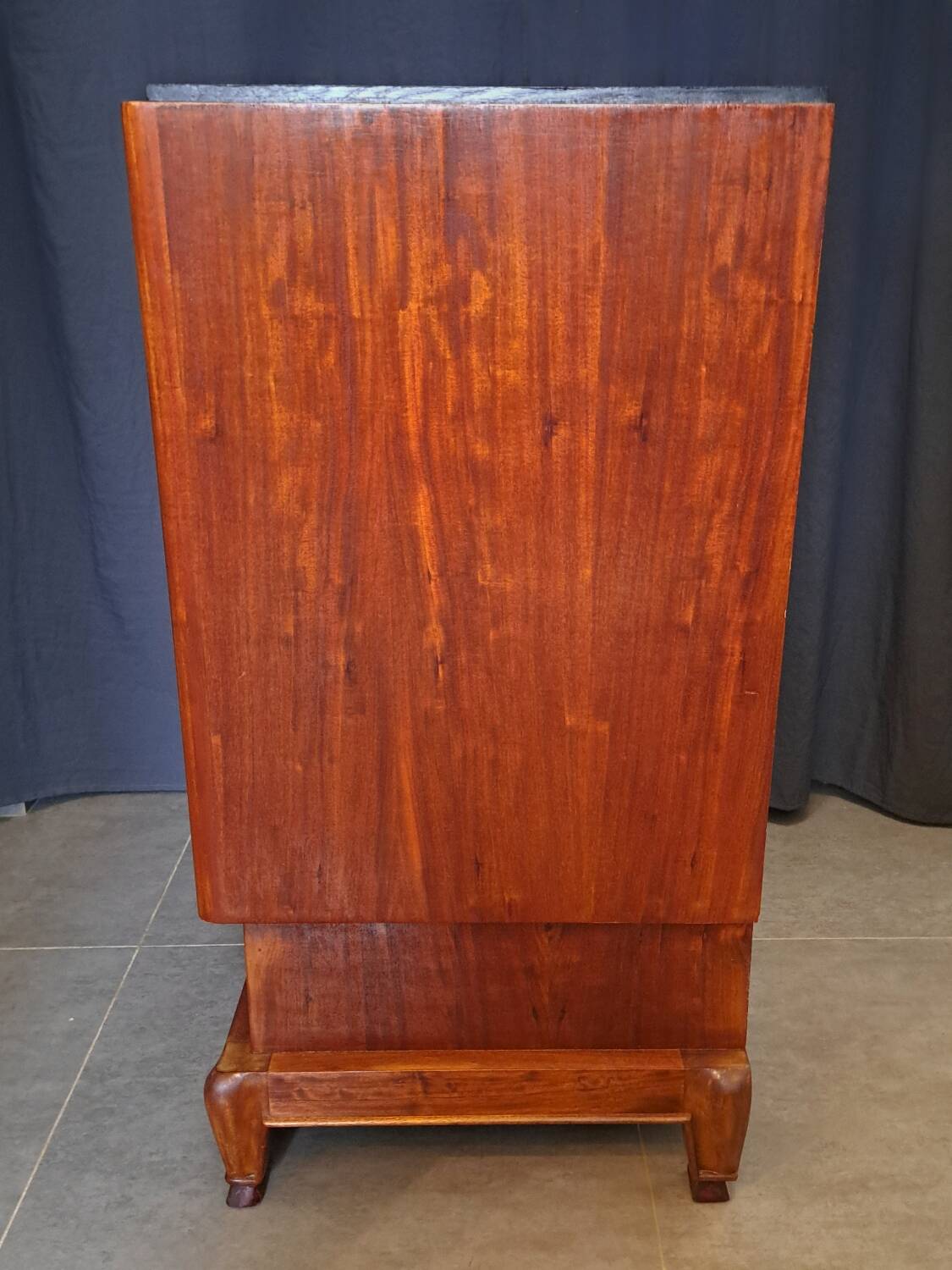 Art Deco marquetry household furniture