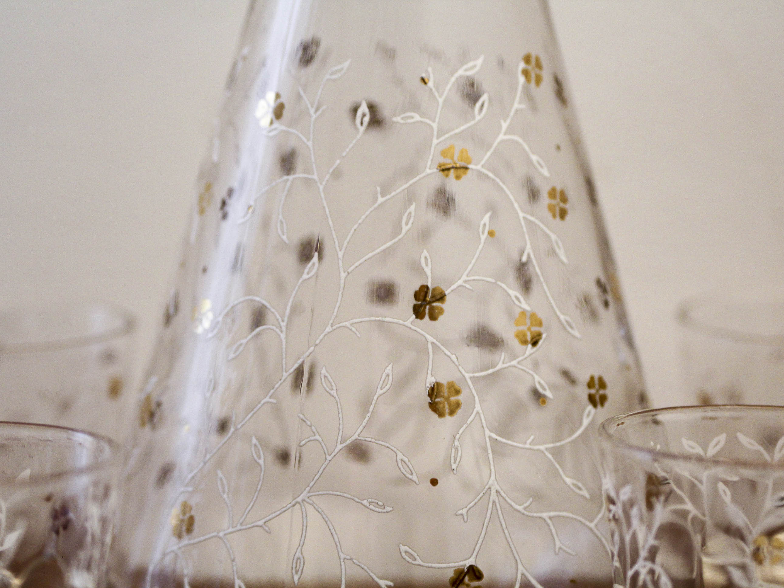 Liquor service 8 glasses 60s