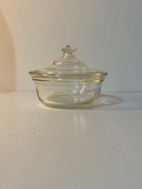 Pyrex vintage candy pot