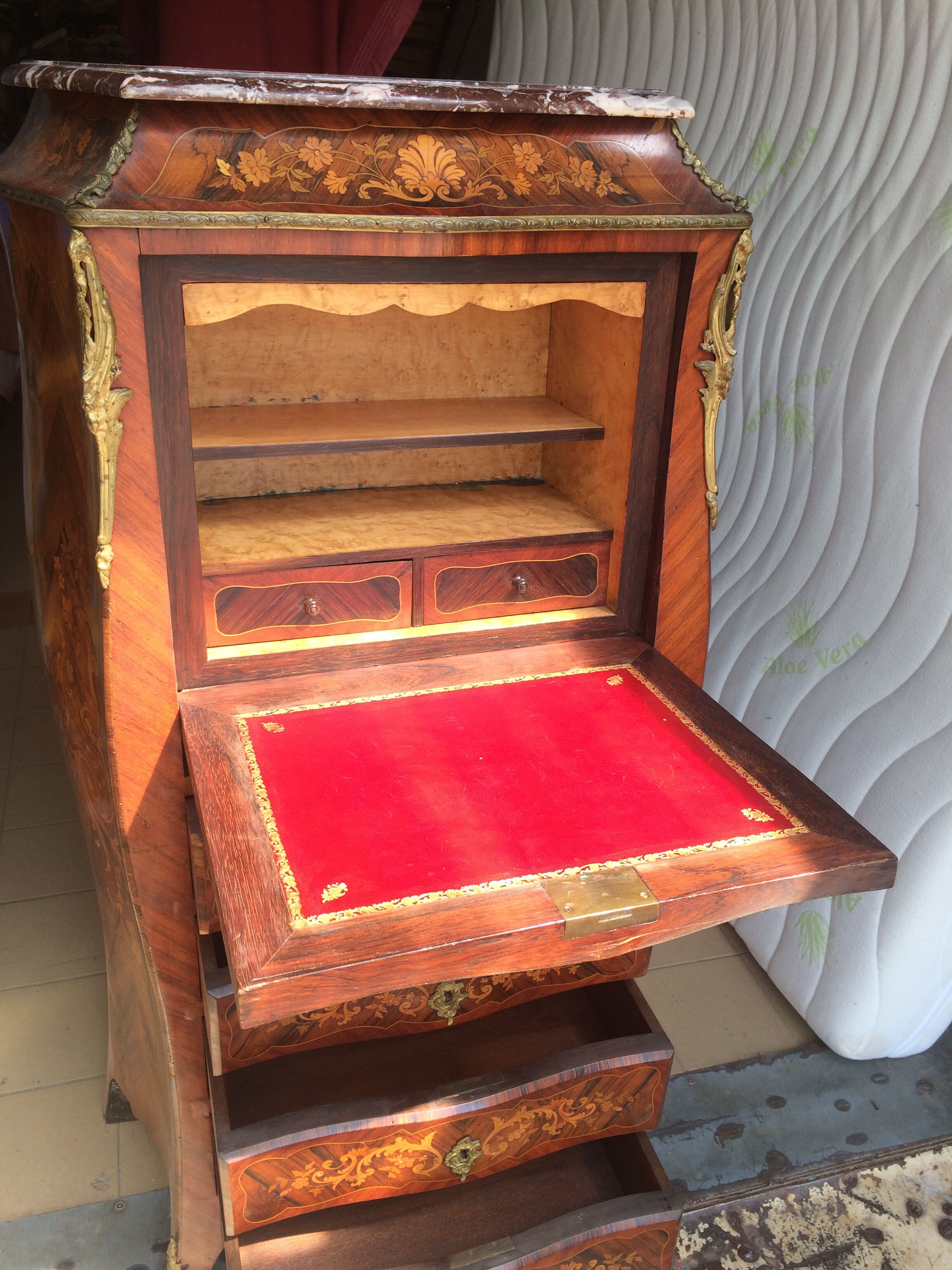 Dame secretary Louis XV style, curved, 4 drawers