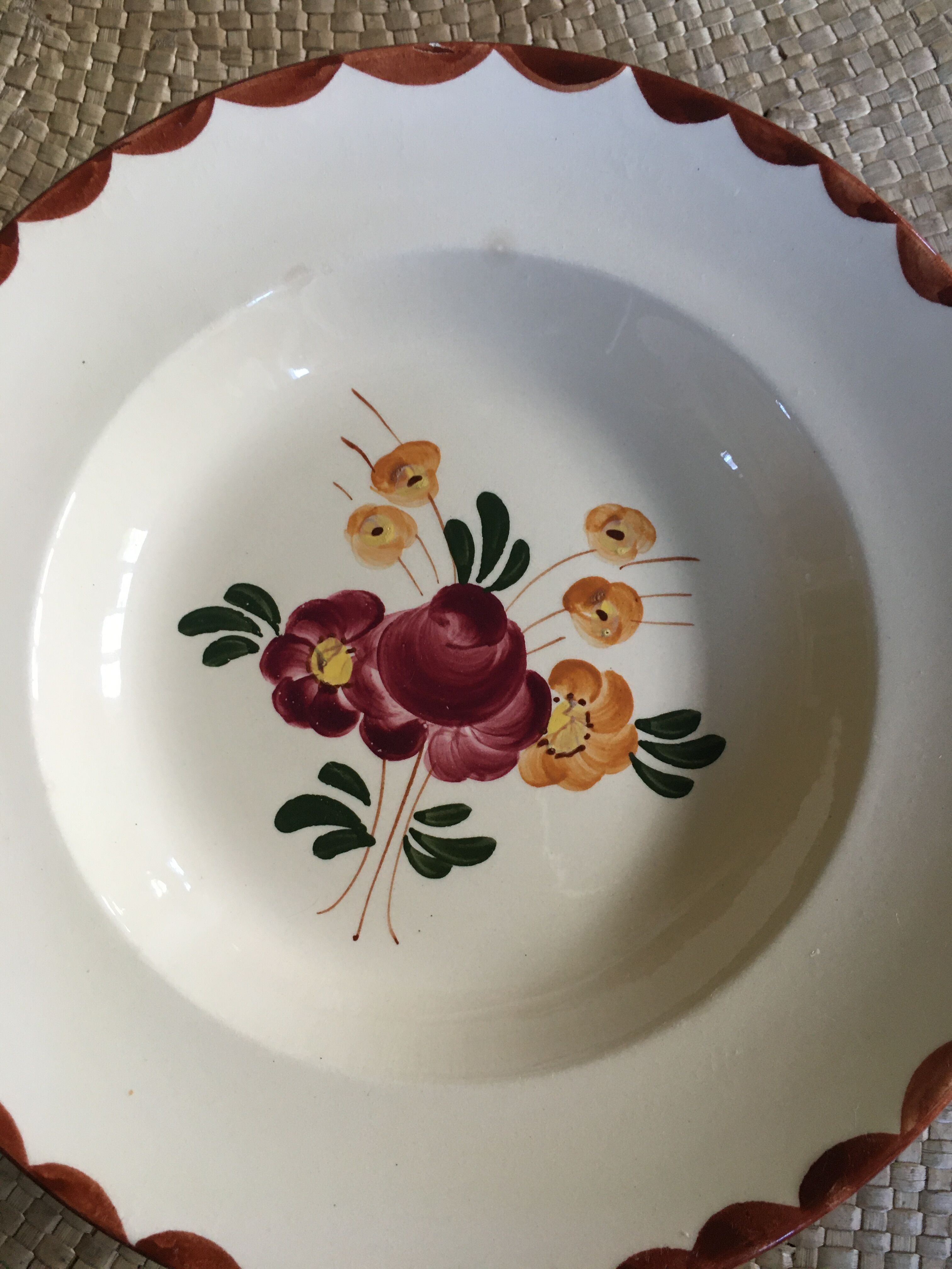 Series of 8 soup plates