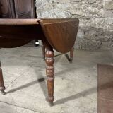 Ancienne table à volets ovale