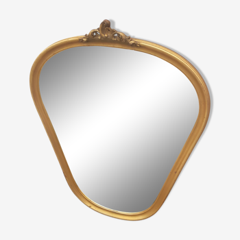 Miroir en bois doré