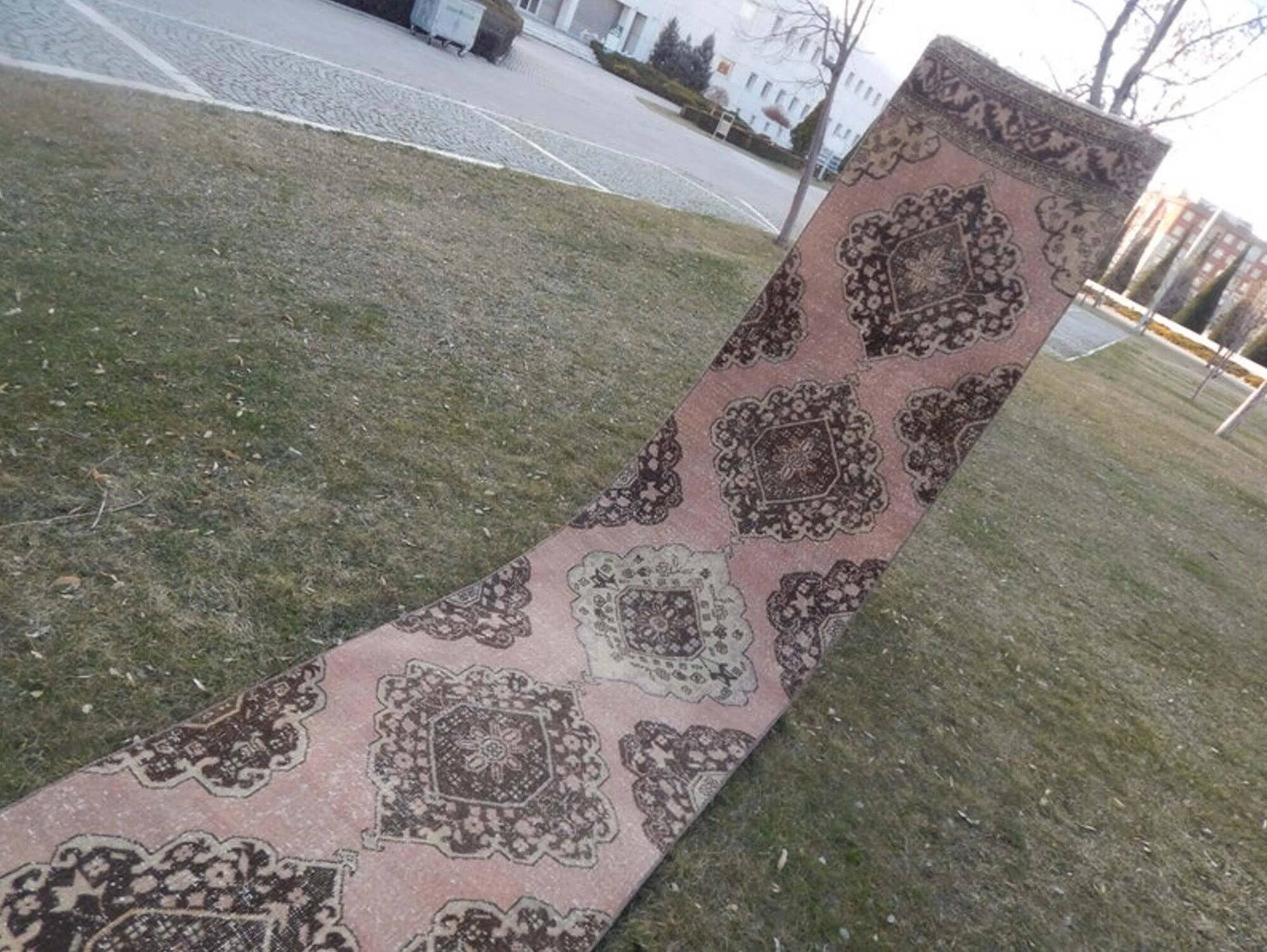 Vintage Turkish hallway rug 80x775 cm
