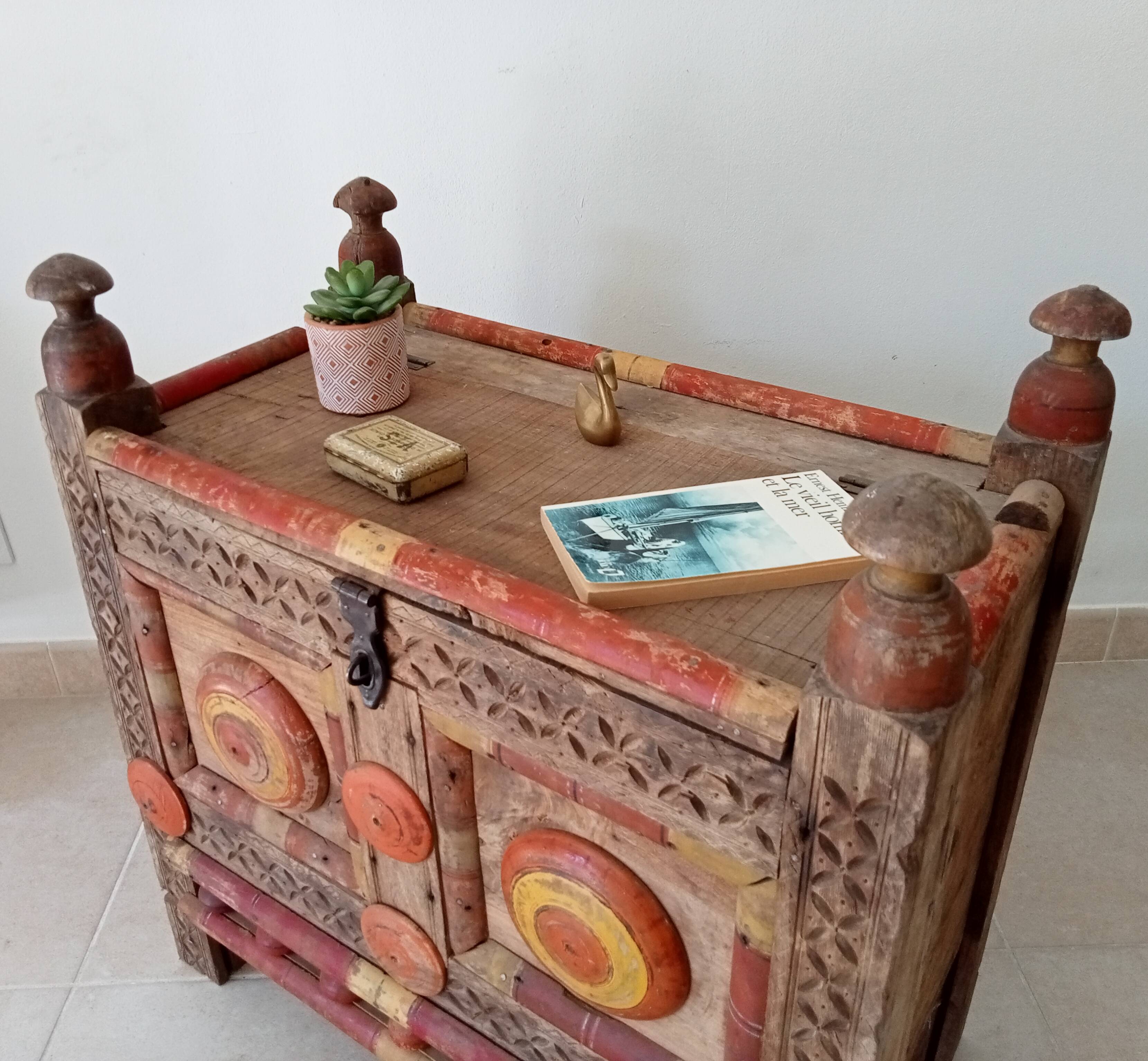 Antique Pakistani chest from the end of the 19th century