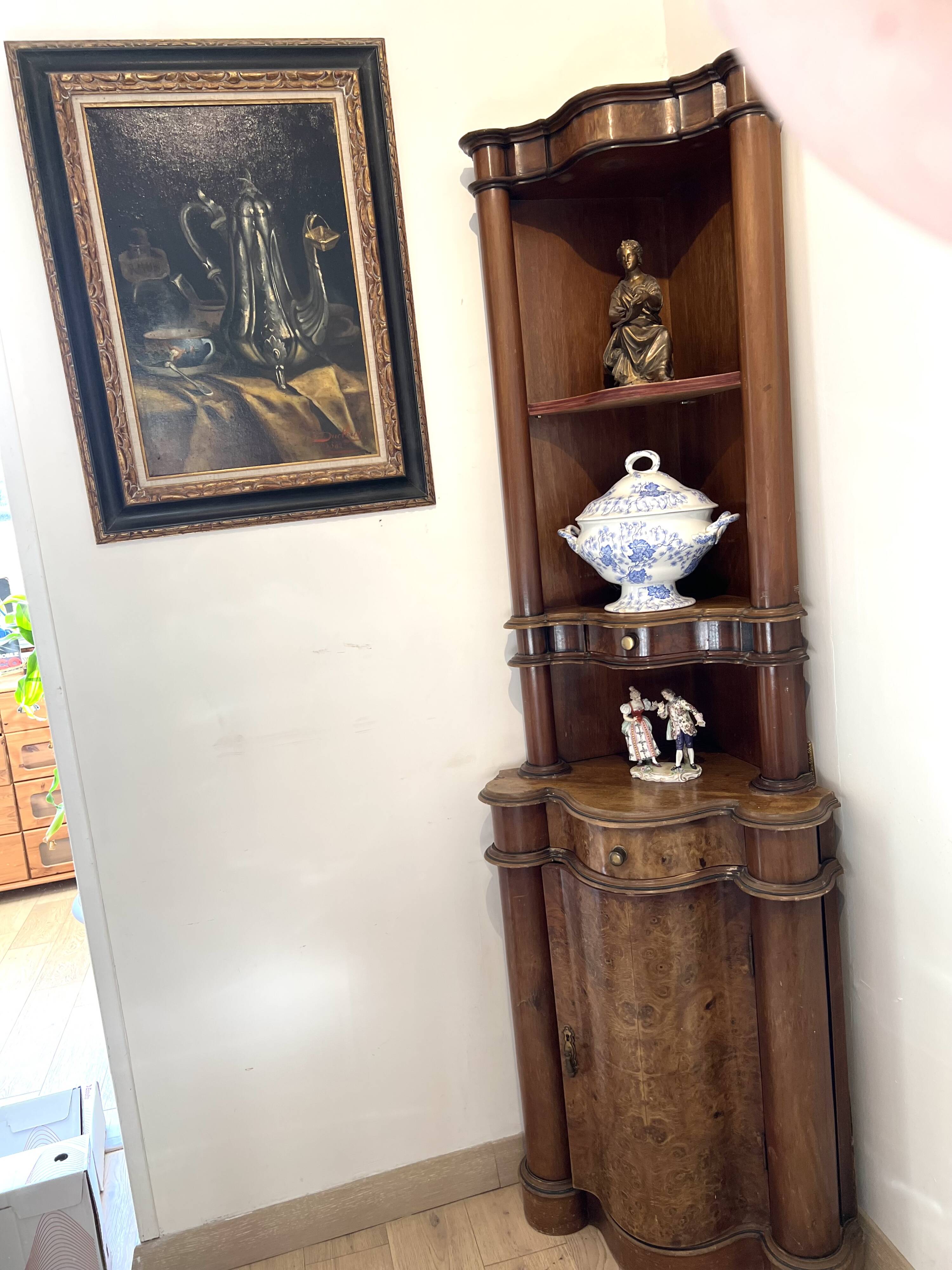 Corner cabinet in Burl Walnut