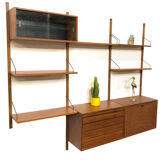 Poul Cadovius royal system