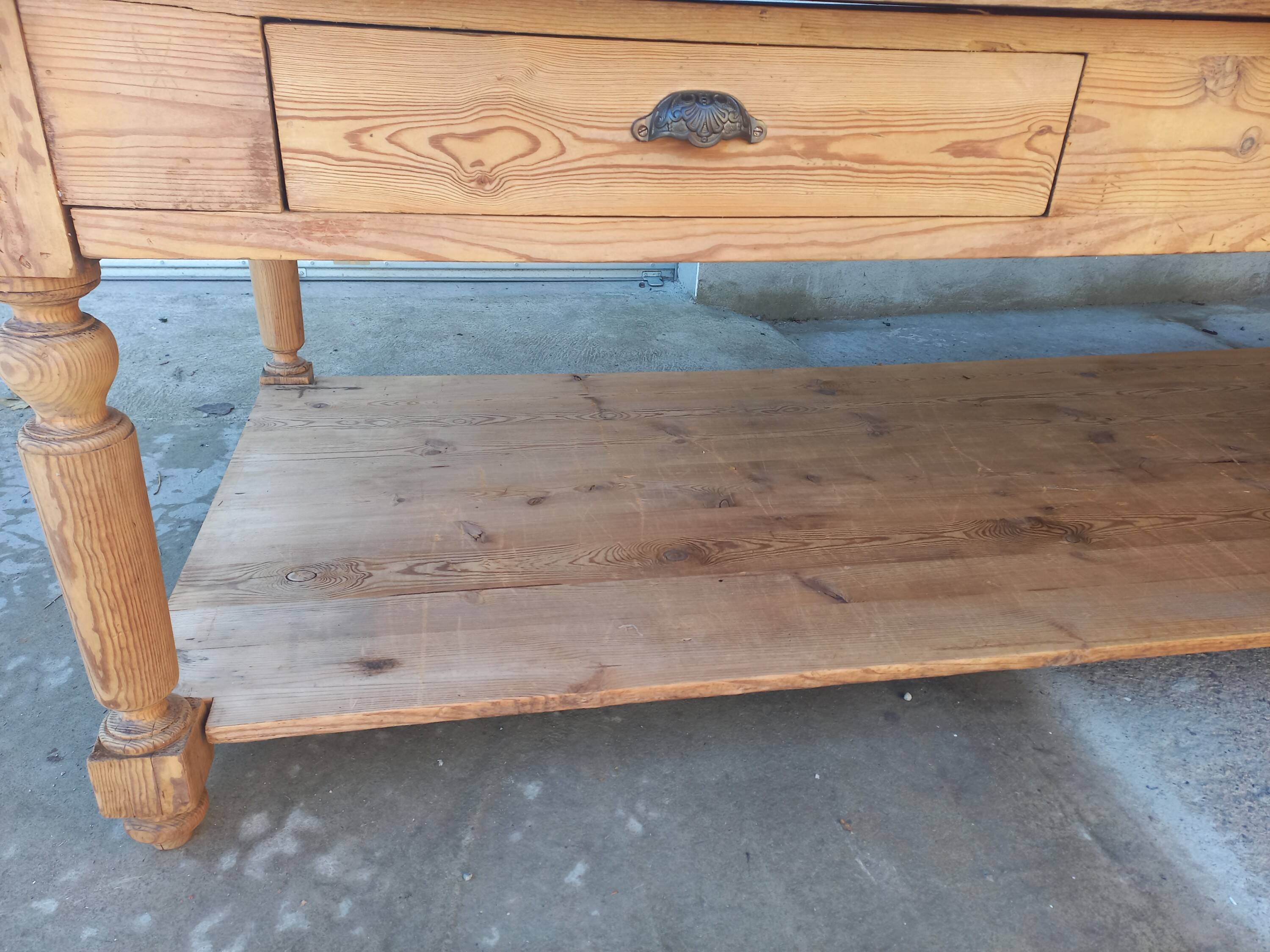 Grande table de communauté en chêne et sapin