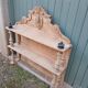 Étagère ancienne en bois sculpté