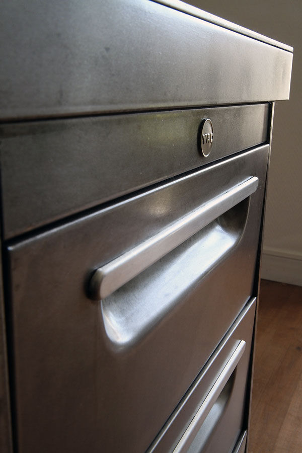 Industrial metal trade office pickled YAC