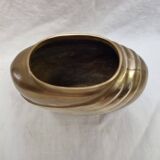 Golden vase