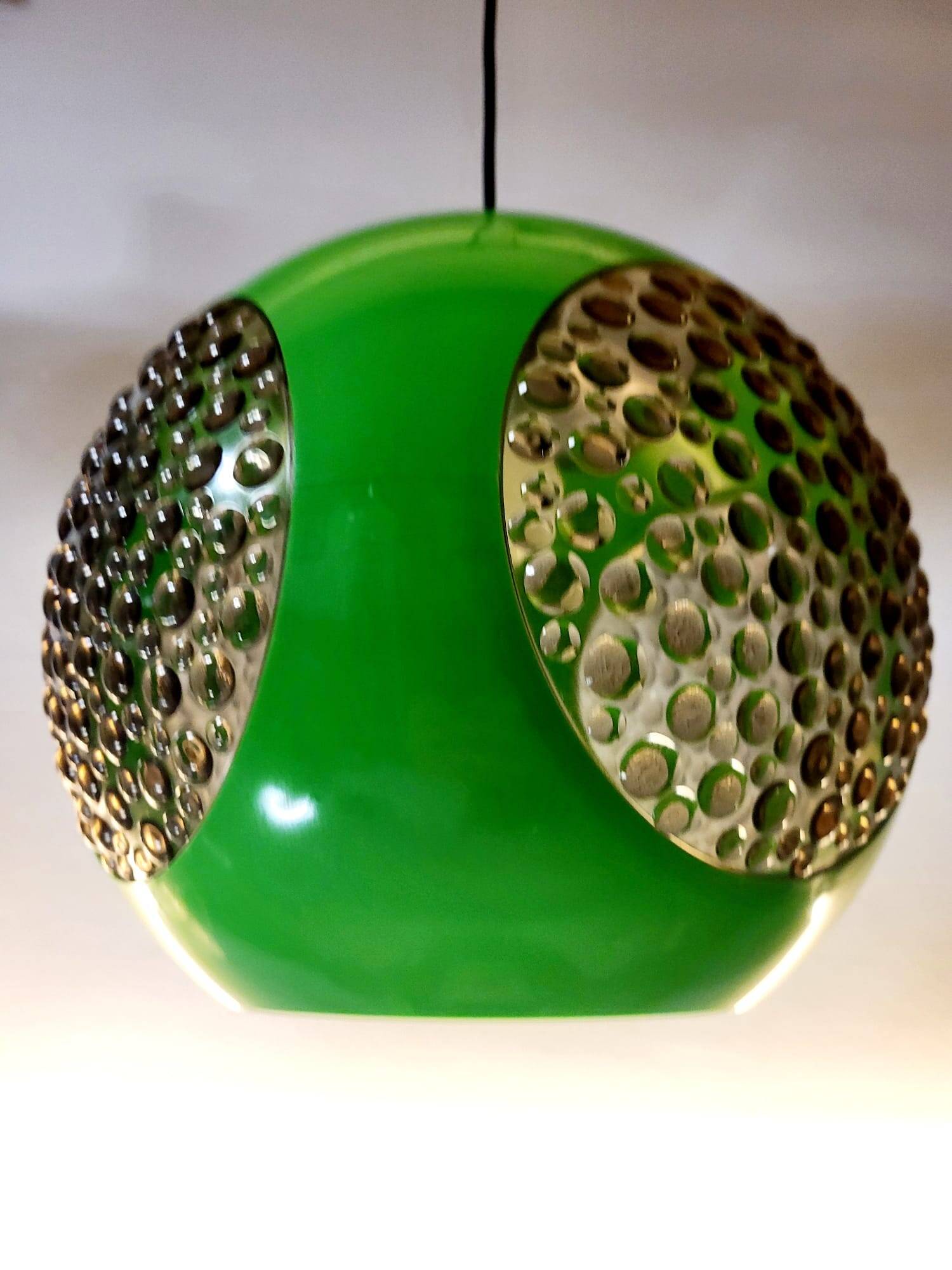 Suspension Space Age verte "Bug eye" par Massive, Belgique vers 1970