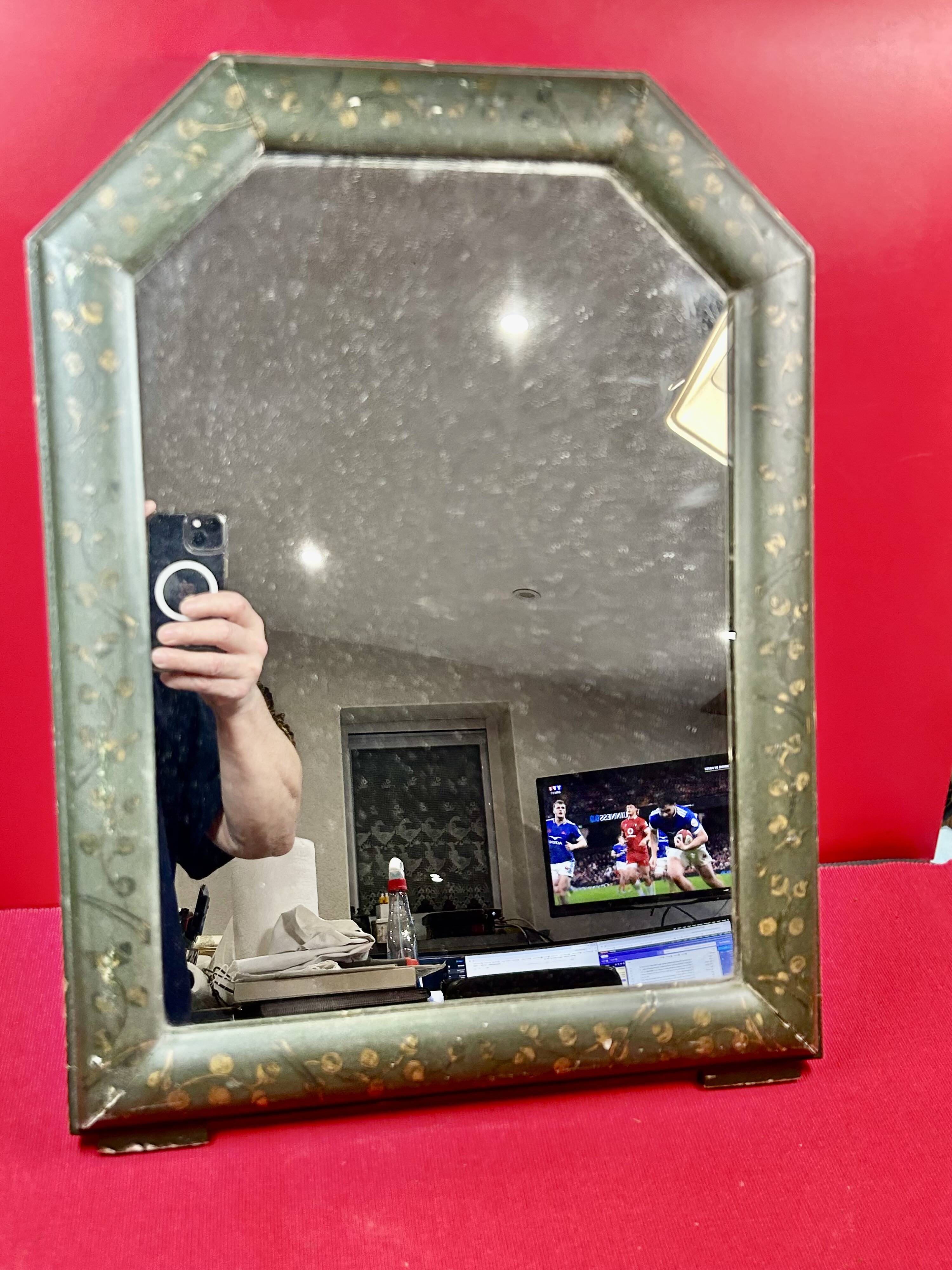 Mirror countryside wood and moulded stucco painted with gold garlands - 50 x 37 cm