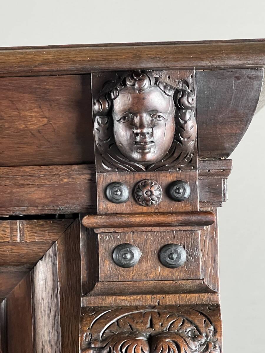 Antique carved wooden buffet in Renaissance style, late 18th / early 19th century.
